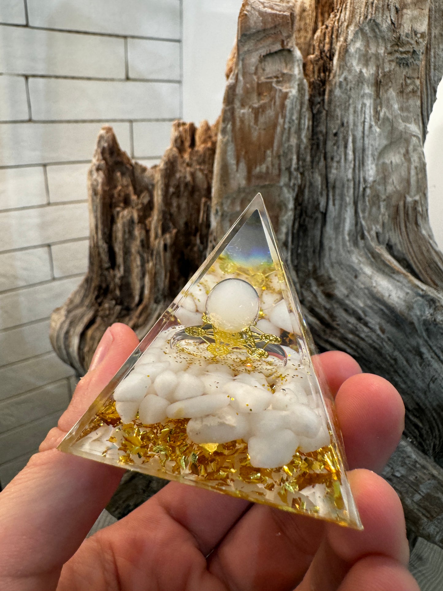 Crystal pyramid 