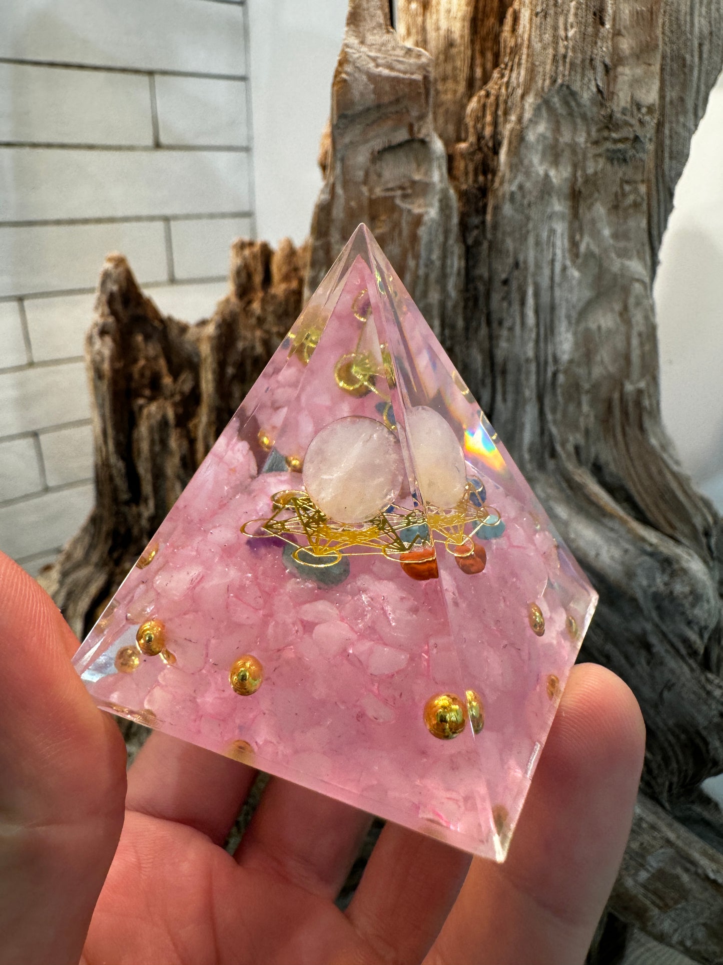 Crystal pyramid 