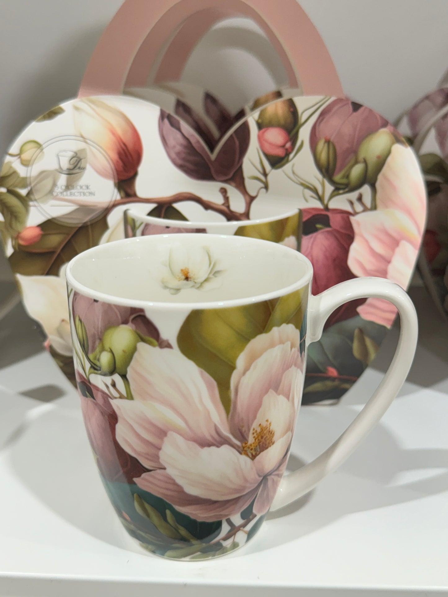 Porcelāna tējas krūze ar magnolijām, 360ml