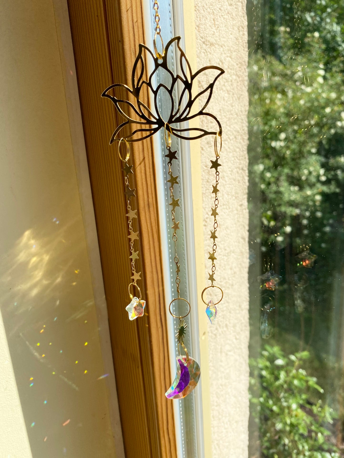 Ловец солнца - цветок лотоса со звездами